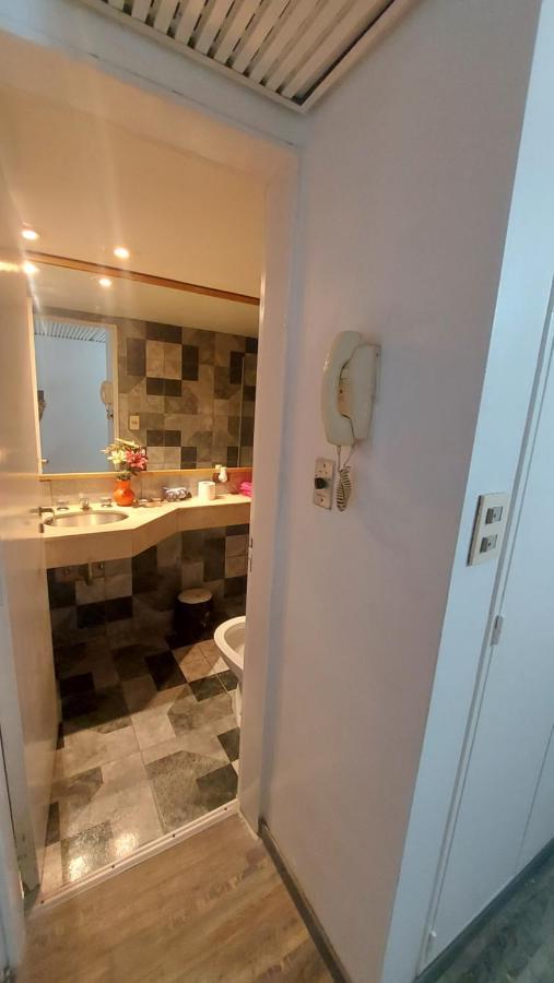 شقة Departamento En Microcentro بوينس آيرس الغرفة الصورة